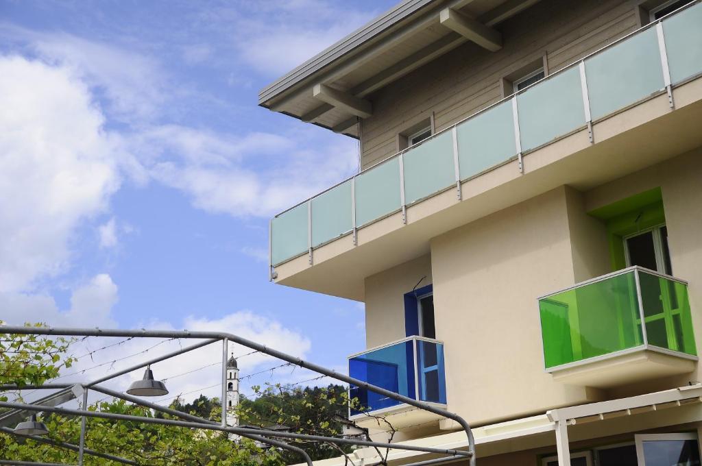 Energy Hotel Calceranica al Lago Exterior photo